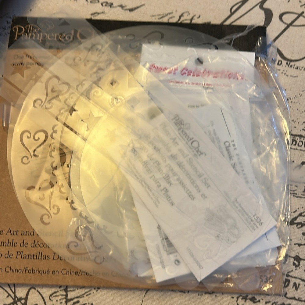 The Pampered Chef Plate Art and Stencil Set #1536, + Extra Stencils Bundle! - Picture 12 of 16